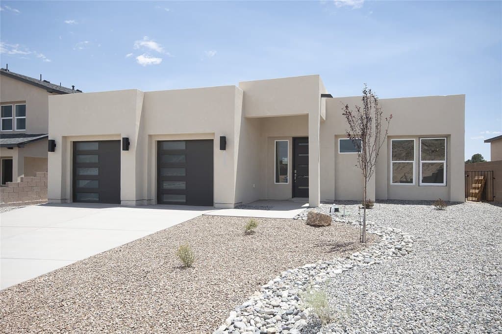 62 Cadena Loop, Los Alamos