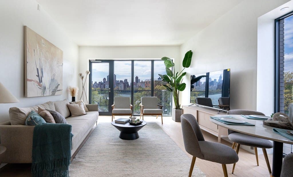 30-05 Vernon Blvd Unit 4B