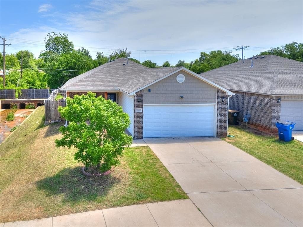 10012 Wimbledon Ct, Nichols Hills