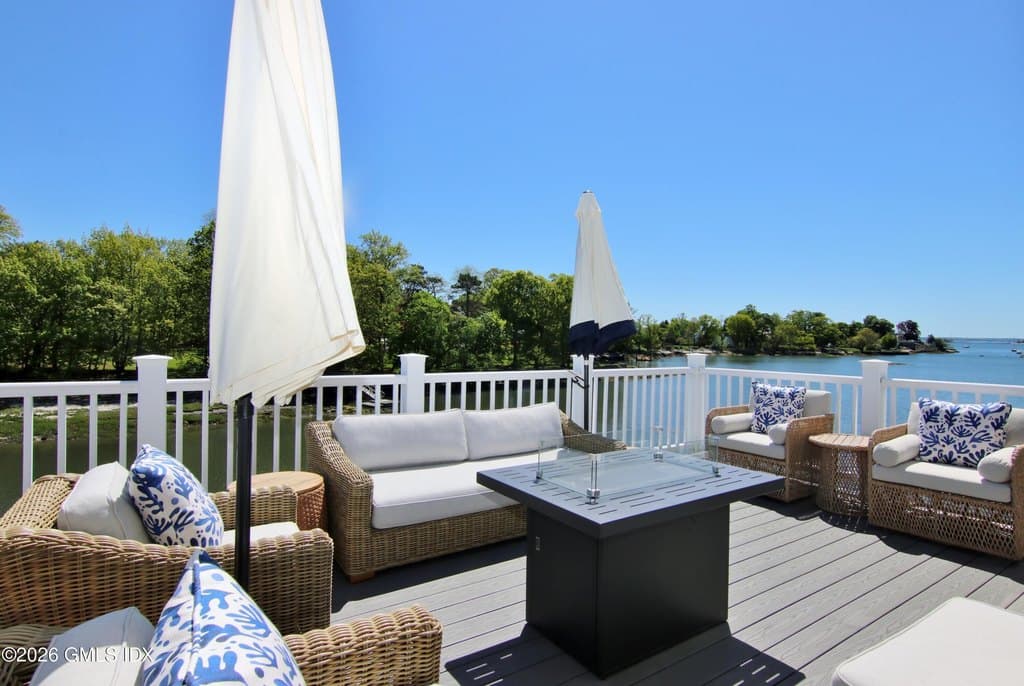 633 Steamboat Rd Apt 5, Greenwich