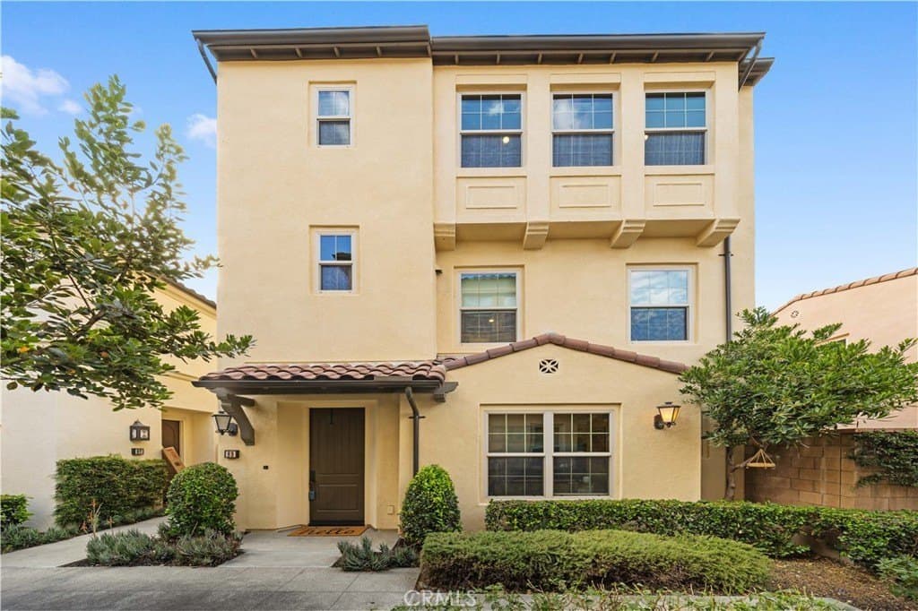 89 Kestrel, Irvine