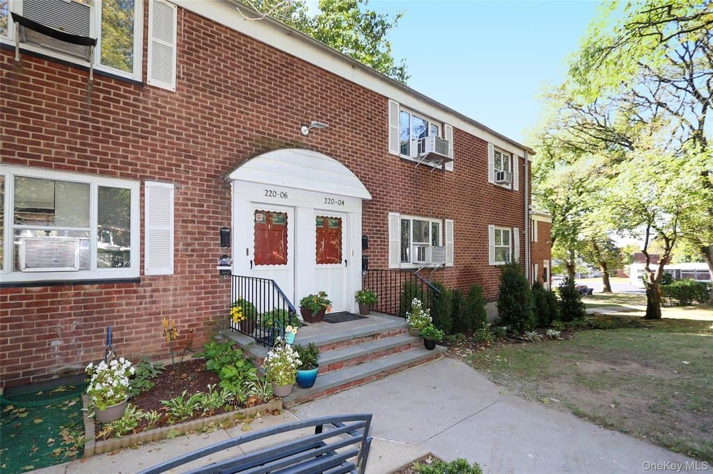 220-04 Stronghurst Ave Unit 18-5