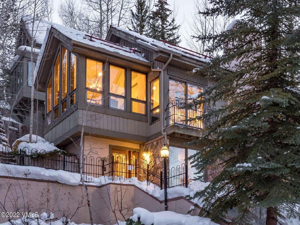 224 Forest Rd, Vail