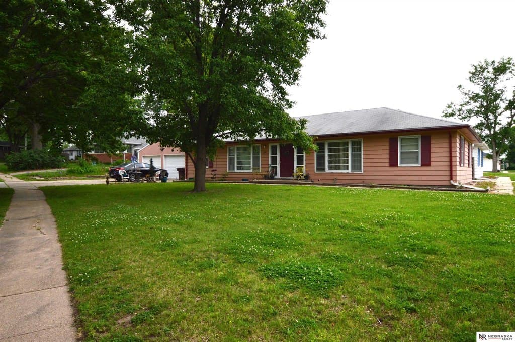 6601-6603 Lexington Ave, Lincoln
