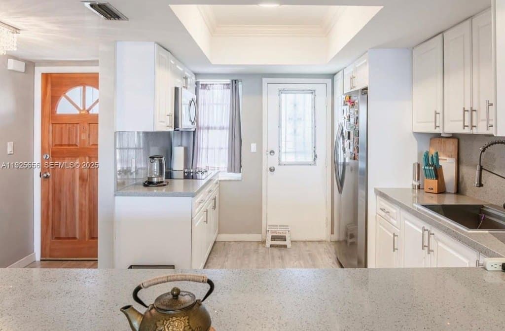 18555 NE 14th Ave Apt 619