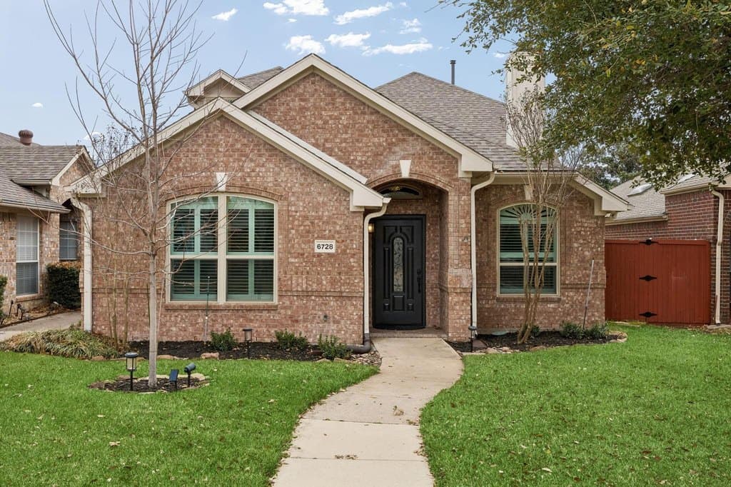 6728 Saddletree Trl, Plano