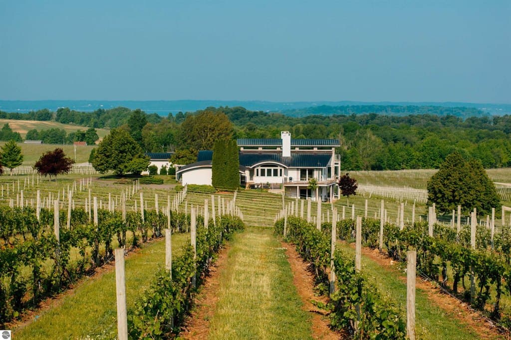 2721 Nelson Rd, Traverse City