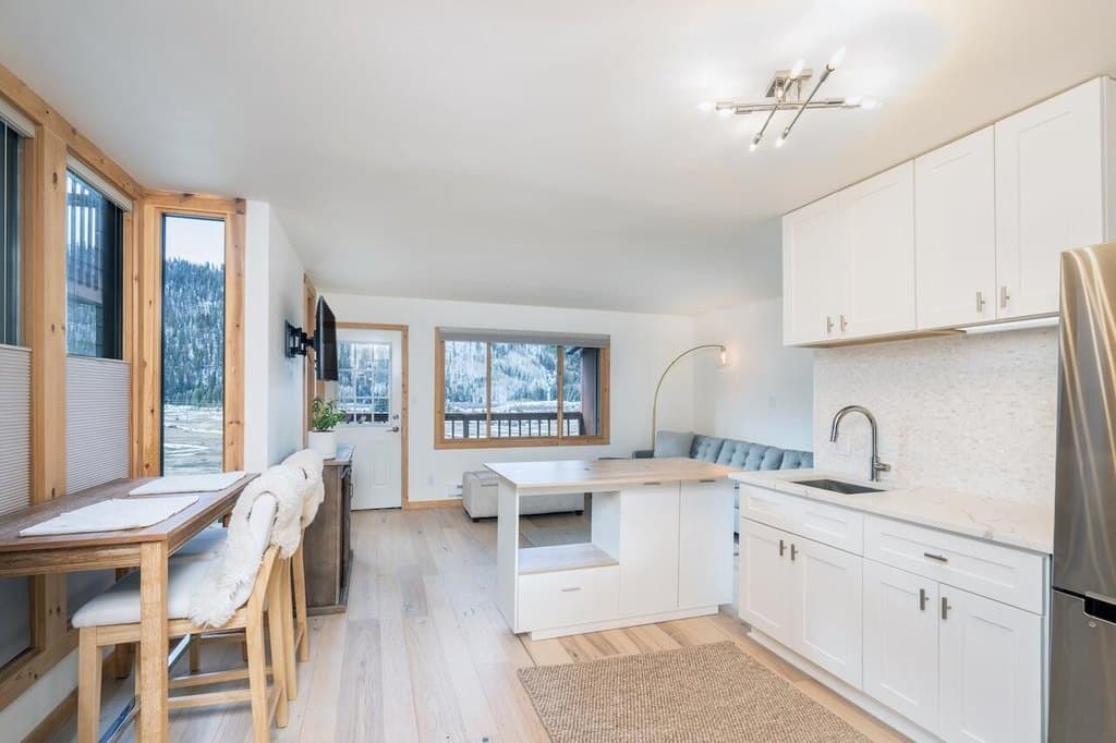 35 Pilot Knob Ln Unit 301, Telluride