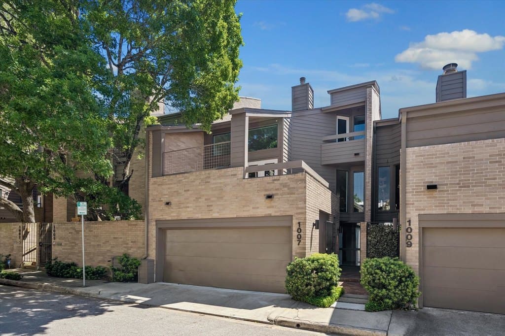 1007 Barkdull St Unit 4