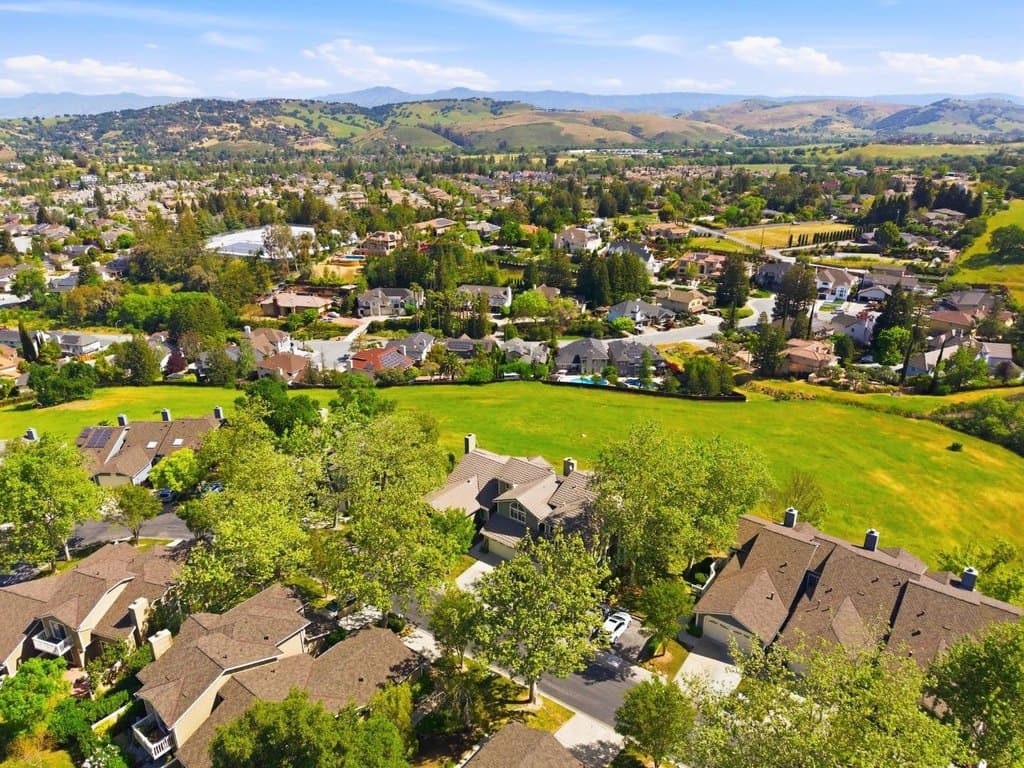 1232 Copper Peak Ln, San Jose