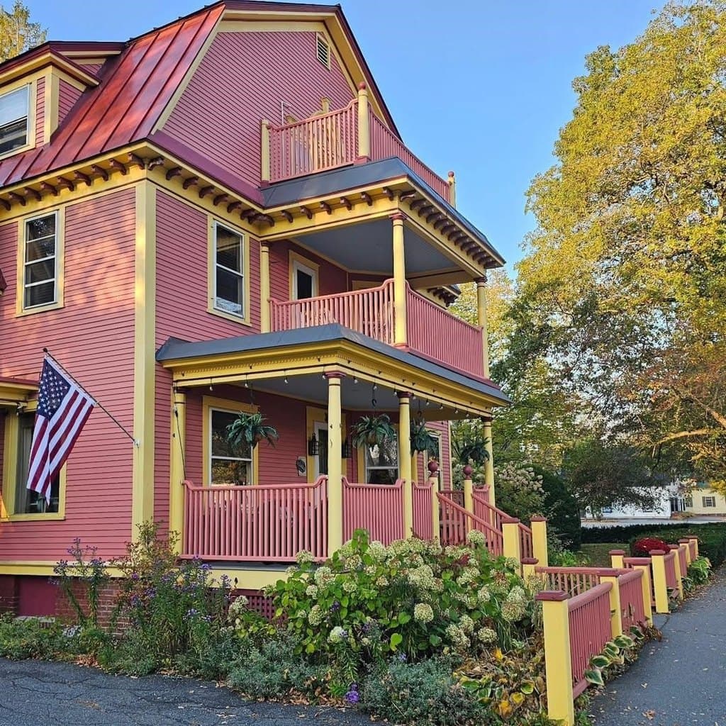 41 Pleasant St, Woodstock