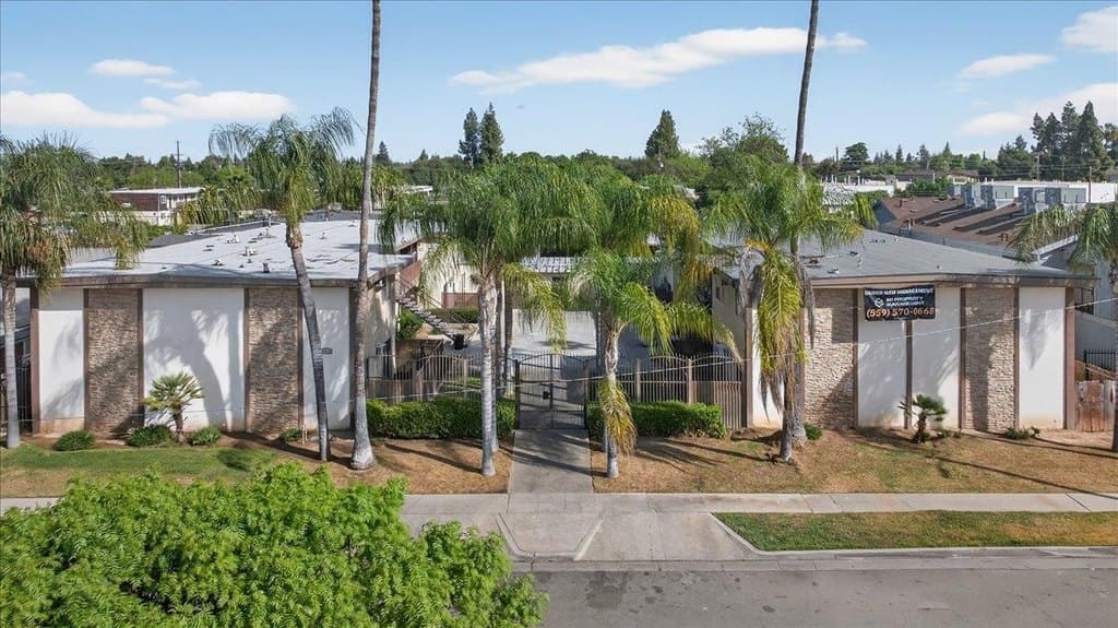 1348 E San Bruno Ave, Fresno