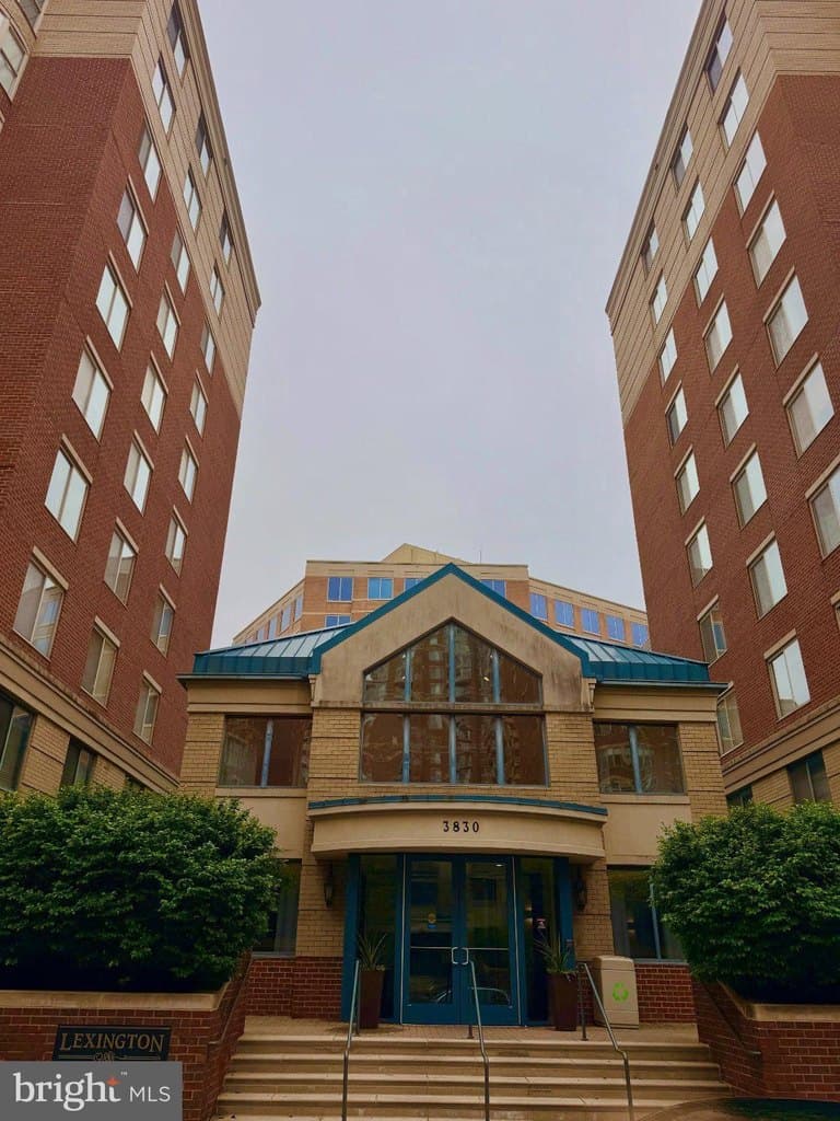3830 9th St N Apt 109W