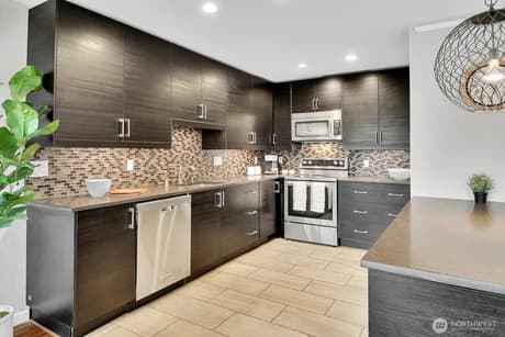 2001 E Yesler Way Unit 24