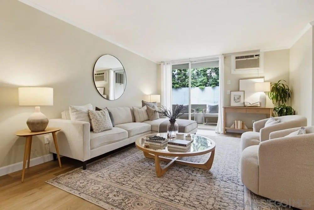 2701 2nd Ave Unit 208