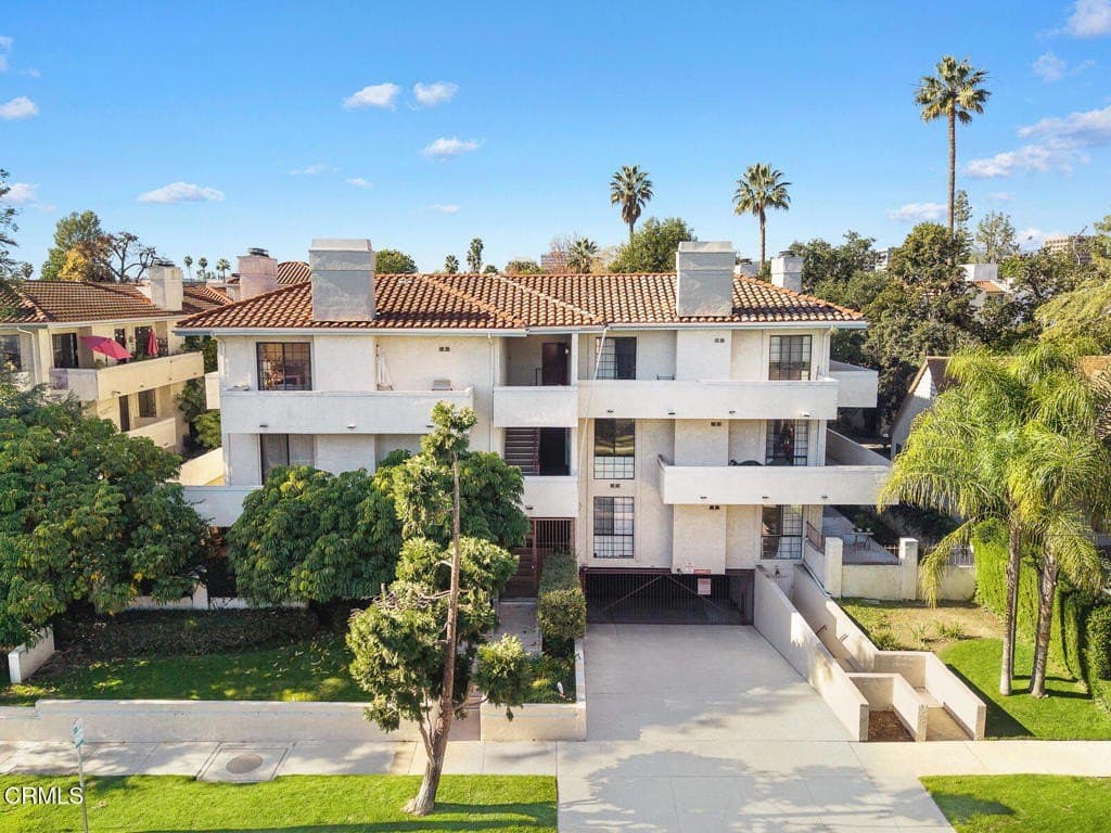 235 S Holliston Ave Unit 211, Pasadena