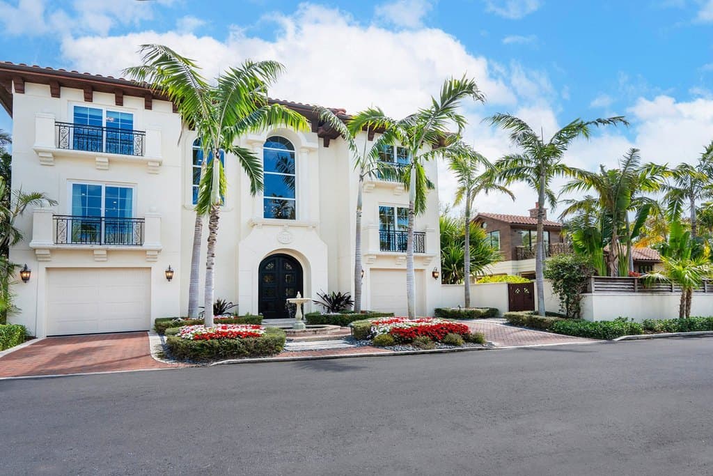 4129 Roberts Point Cir, Sarasota