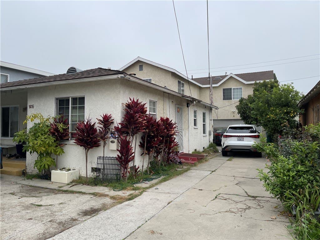 1416 Orange Ave, Long Beach