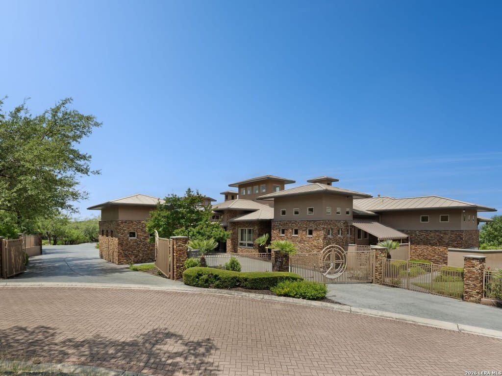 11 Davenport Ln, San Antonio