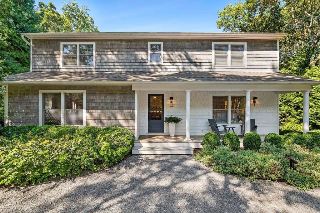 51 Barnes Ave, East Hampton