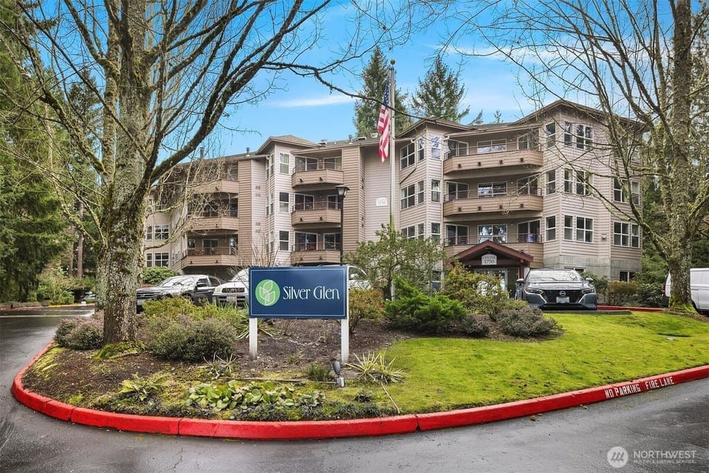 1750 152nd Ave NE Unit E311, Bellevue