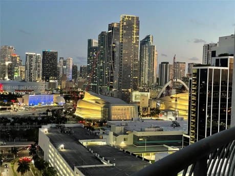 1750 N Bayshore Dr Apt 2814