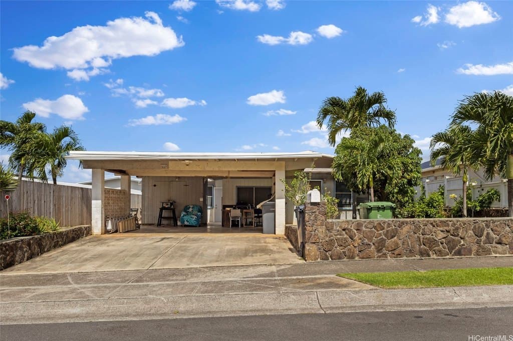 537 Kekupua St, Honolulu