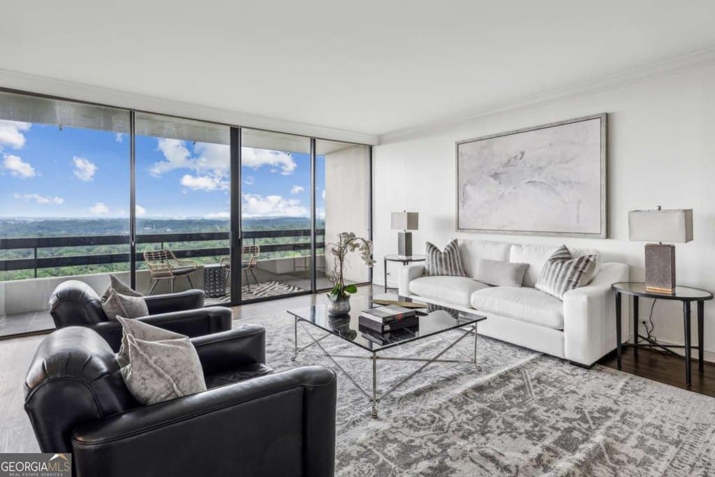 2660 Peachtree Rd NW Apt 23A