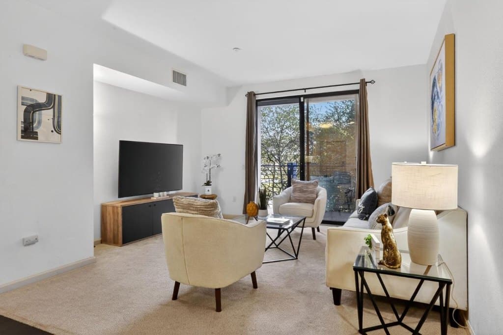 10745 N DE Anza Blvd Unit 215, Cupertino