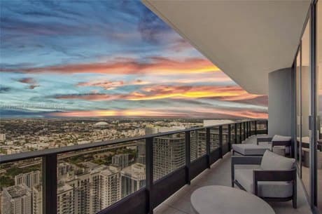 1000 Brickell Plz Ph 5807