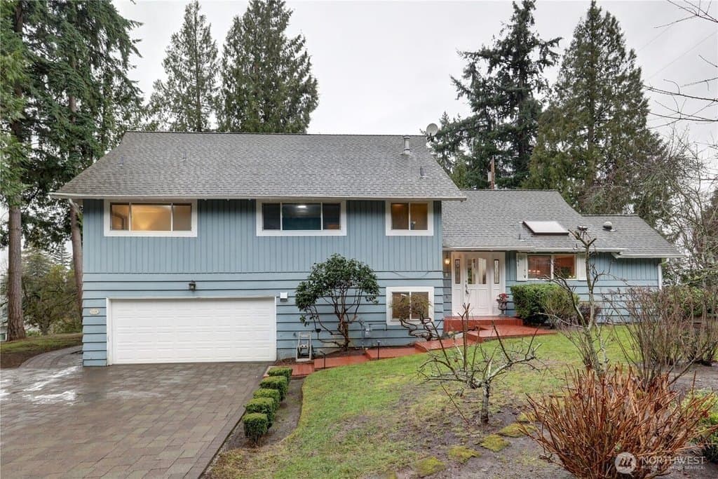 10538 48th Pl NE, Kirkland