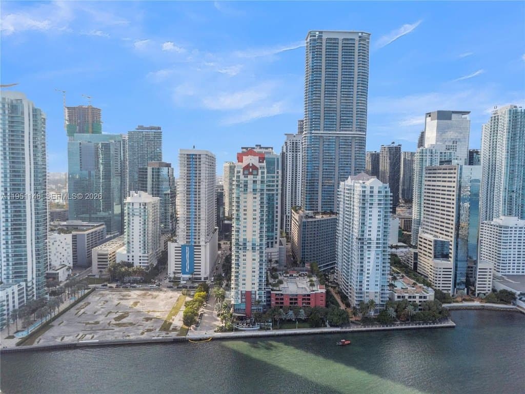 1155 Brickell Bay Dr Ph 102