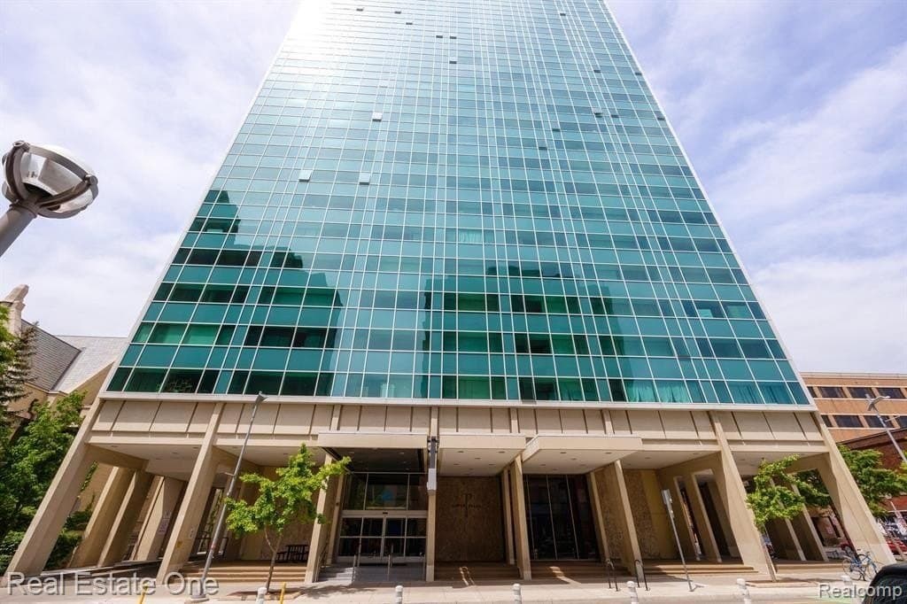 555 E William St Apt 15J, Ann Arbor