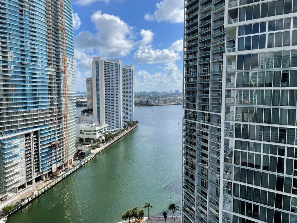 485 Brickell Ave Apt 2602