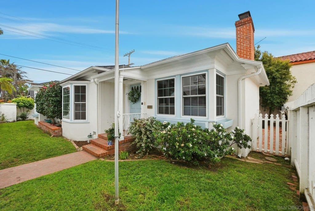 1210 3rd St, Coronado