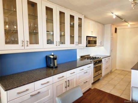 18-15 215th St Unit 6M