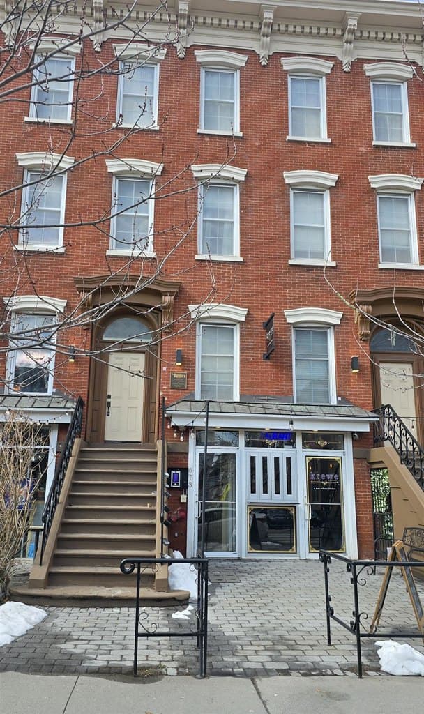 673 Bergen Aka 204 Ave Unit 2D, Jersey City