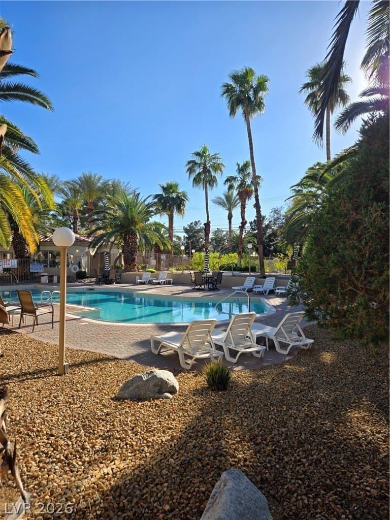 6480 Annie Oakley Dr Unit 212, Las Vegas