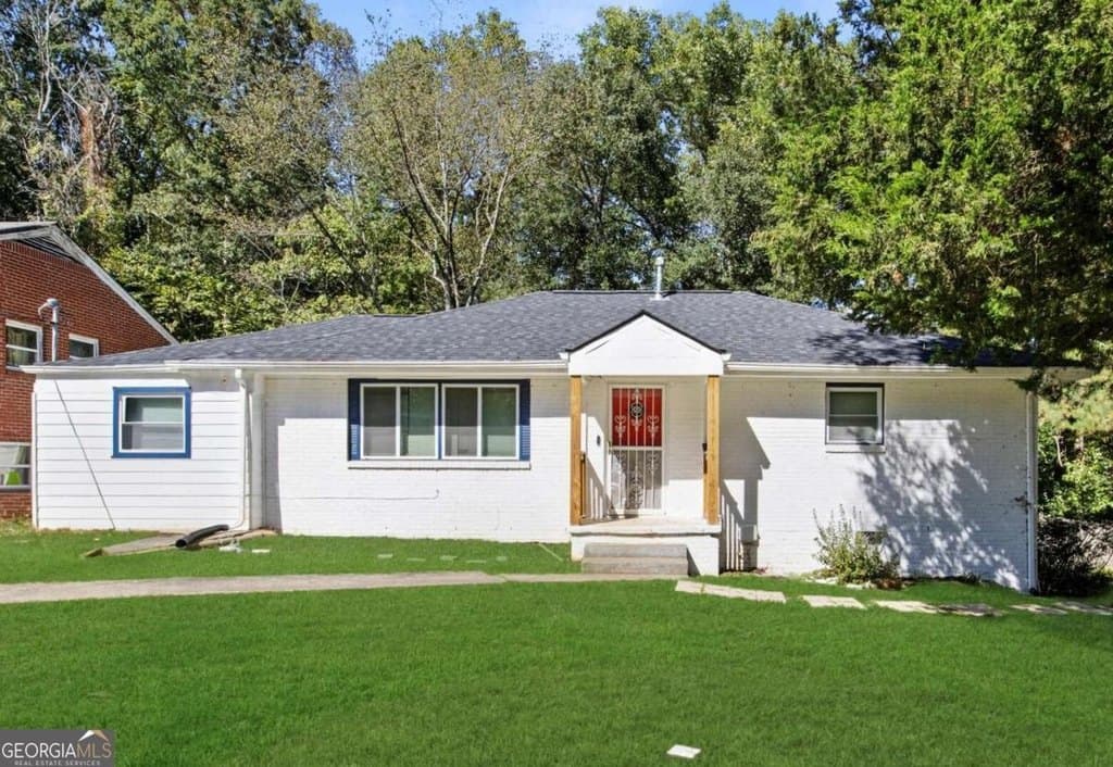 1801 Tiger Flowers Dr NW