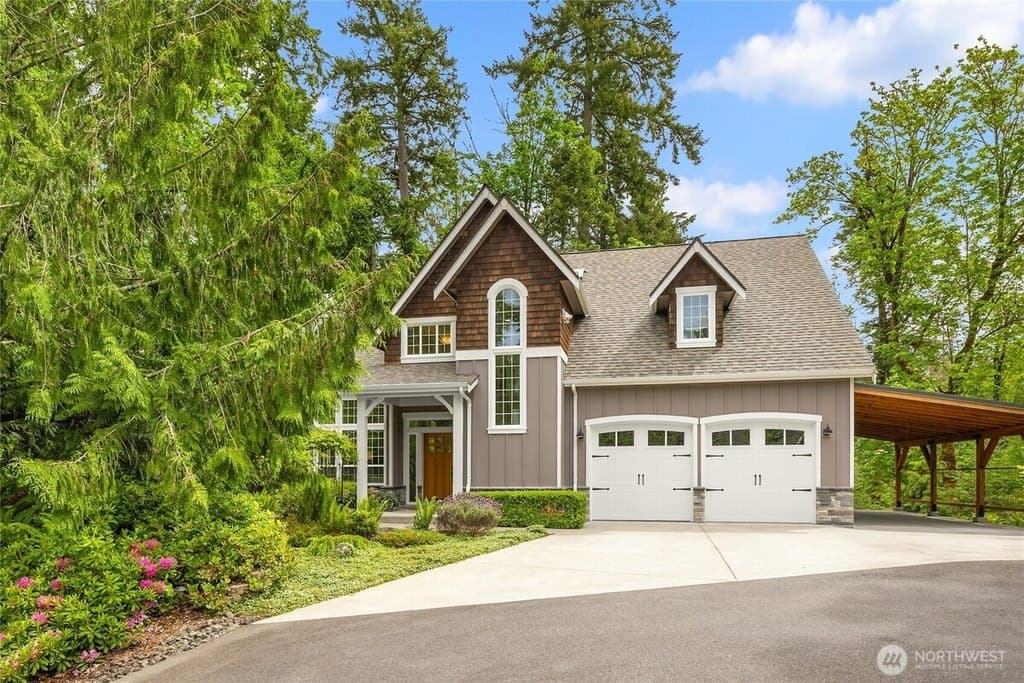 3029 Yankee Girl Cir NE, Bainbridge Island