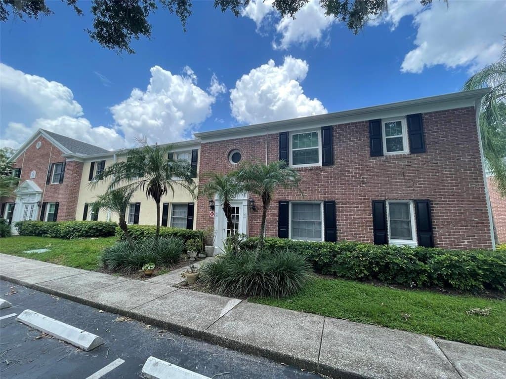 13686 Orange Sunset Dr Unit 201, Tampa