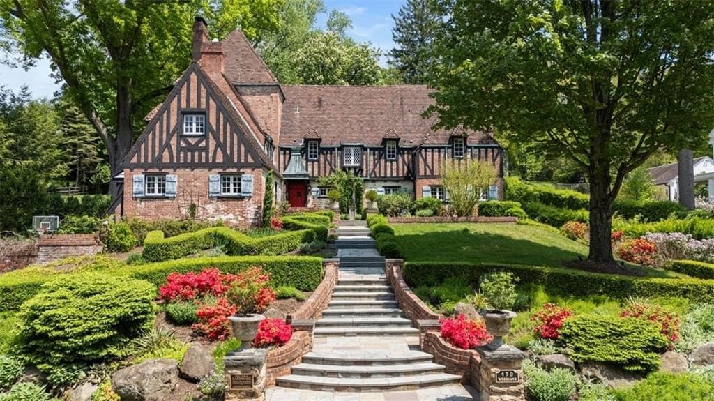 430 Woodland Rd, Sewickley