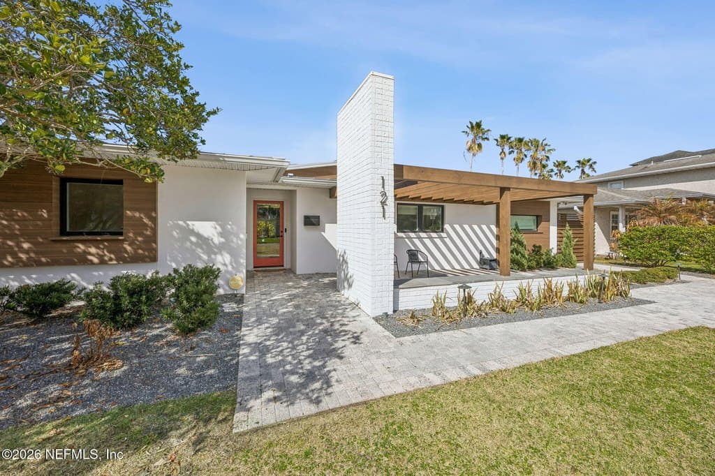 121 32nd Ave S, Jacksonville Beach