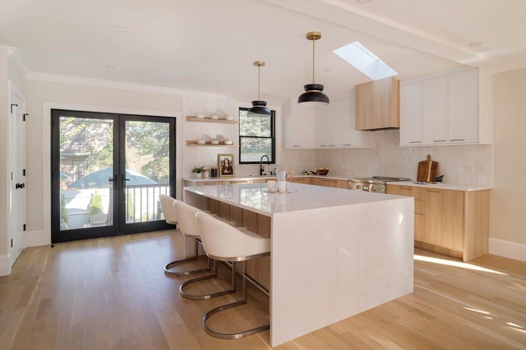 133 Fayerweather St Unit 133, Cambridge