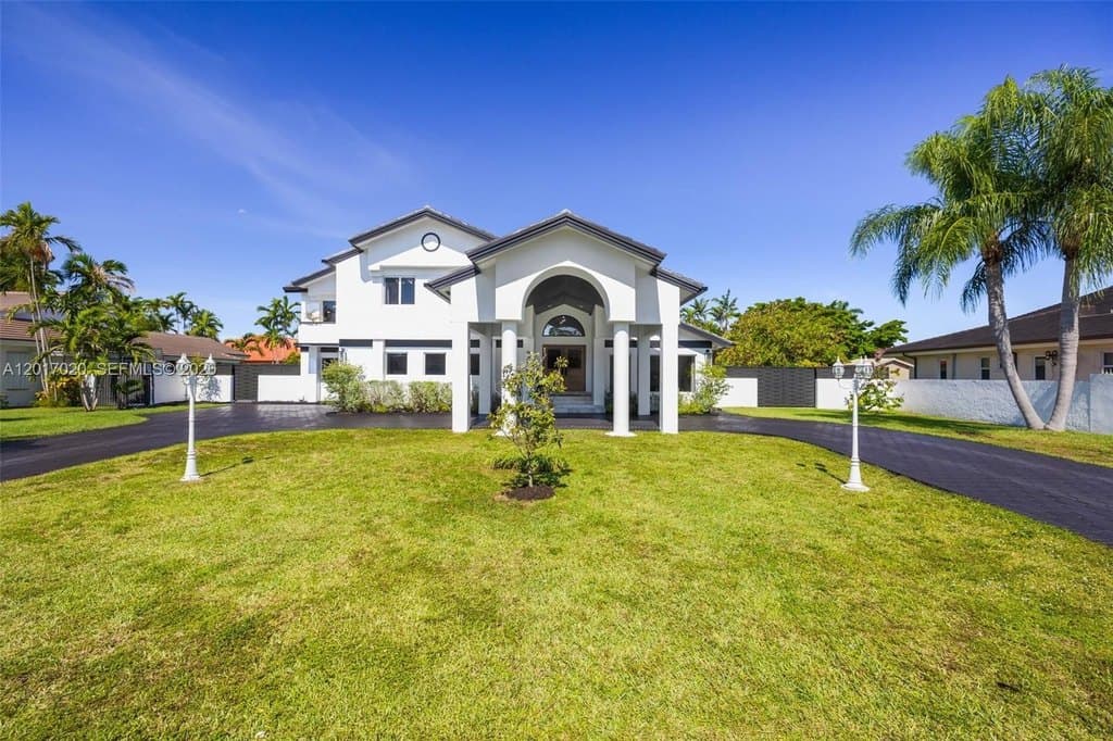 3352 SW 110th Ave