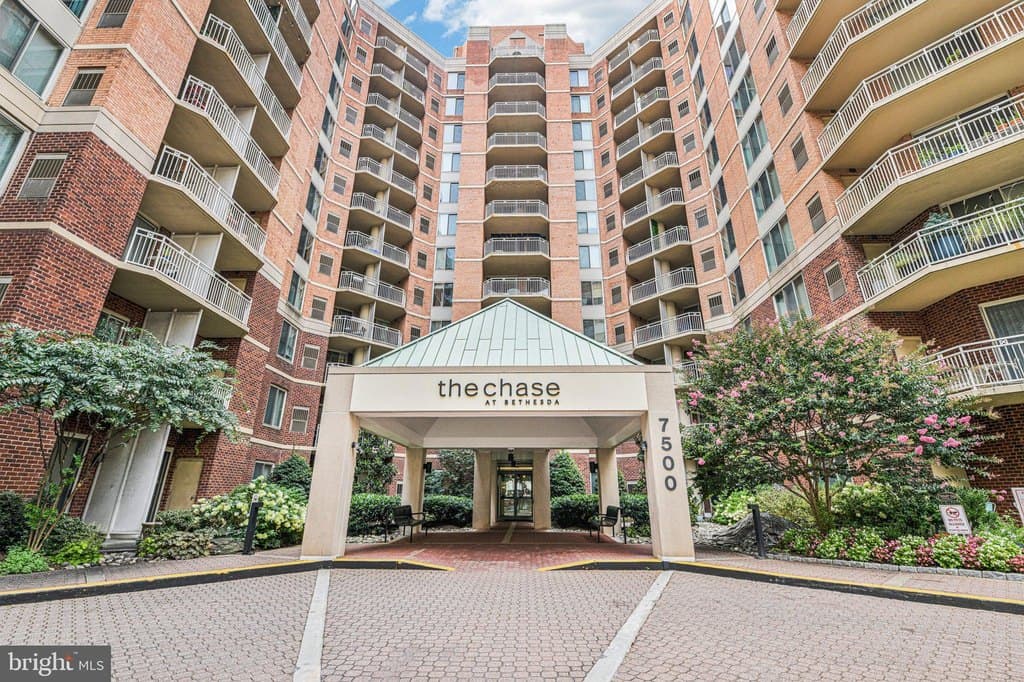 7500 Woodmont Ave Unit S412, Bethesda
