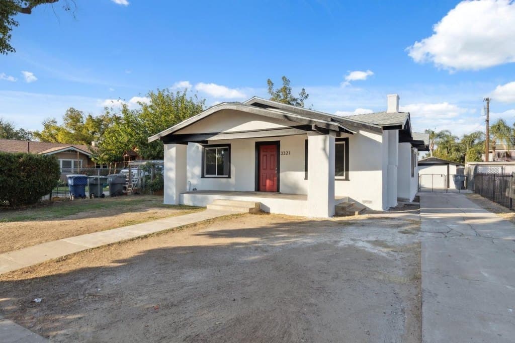 3321 E Montecito Ave, Fresno