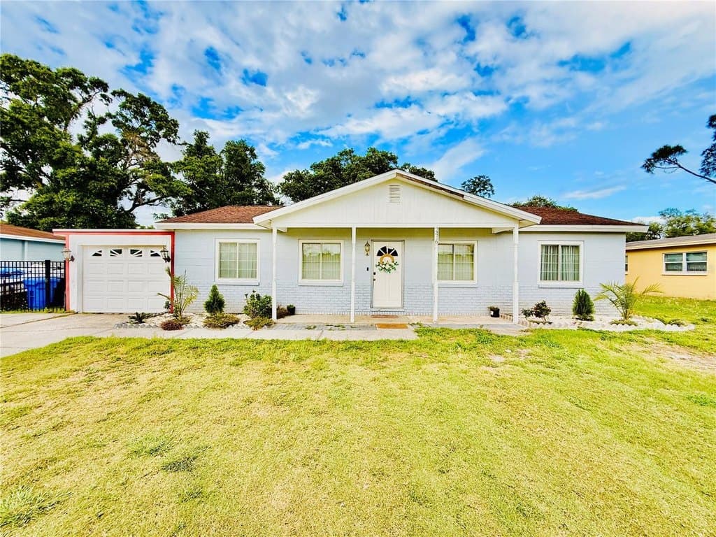 2416 Wishing Well Cir