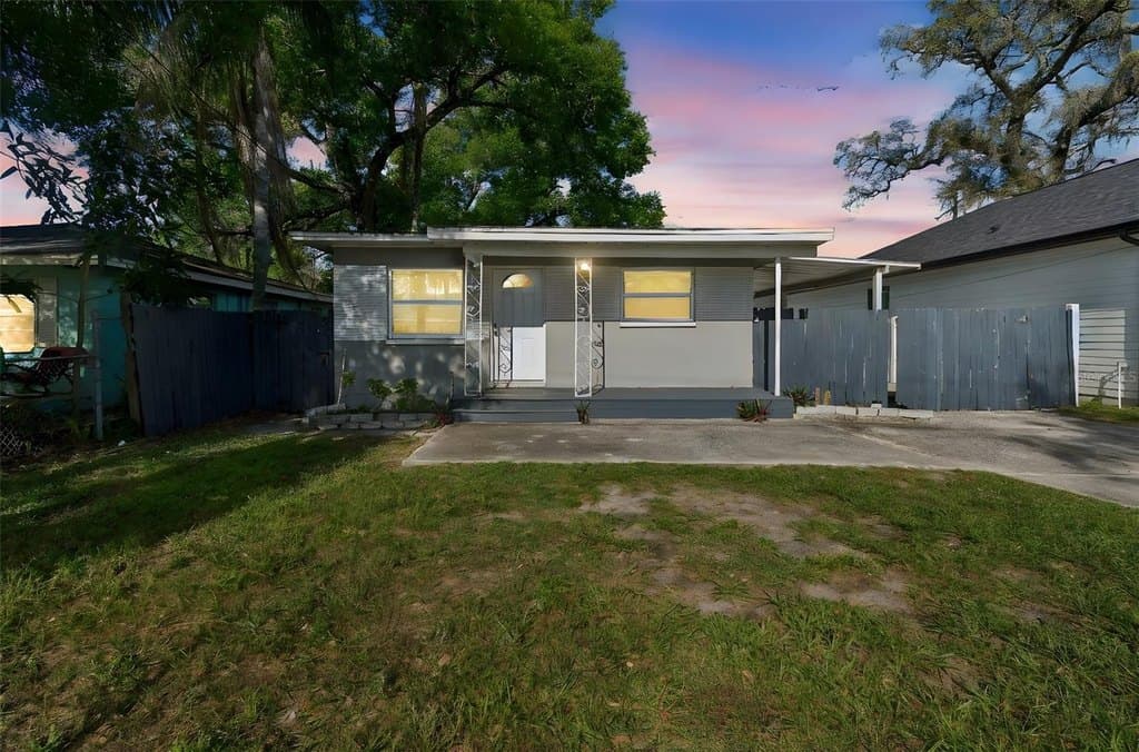 6710 N Harer St, Tampa