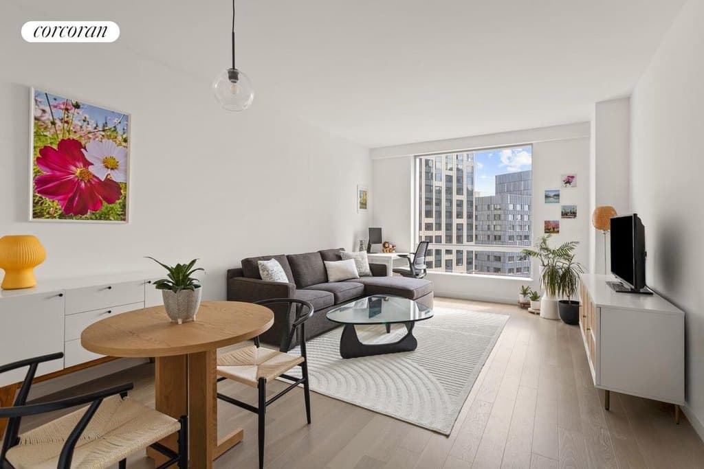 1 City Pt Apt 27J, Brooklyn